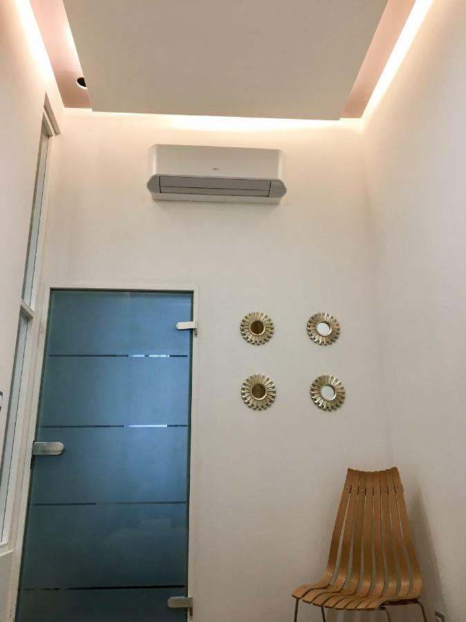 Modern 2 Bedroom Apartment With Free Airport Transfer Budapesta Exterior foto