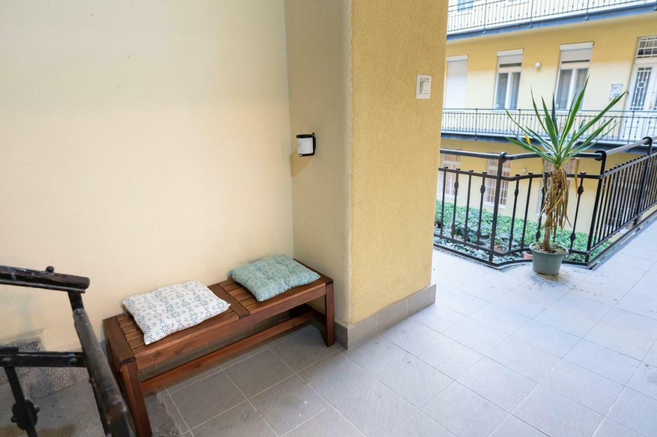 Modern 2 Bedroom Apartment With Free Airport Transfer Budapesta Exterior foto