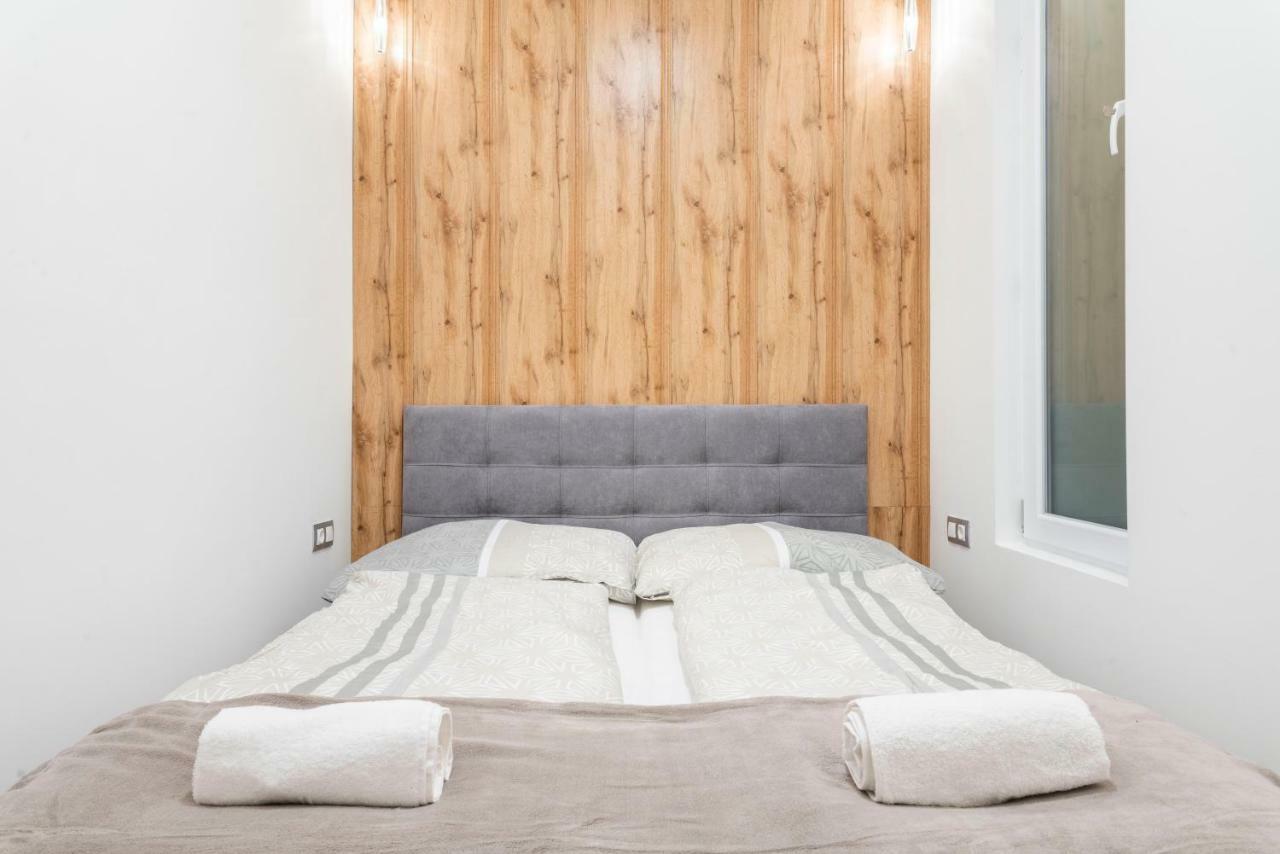 Modern 2 Bedroom Apartment With Free Airport Transfer Budapesta Exterior foto