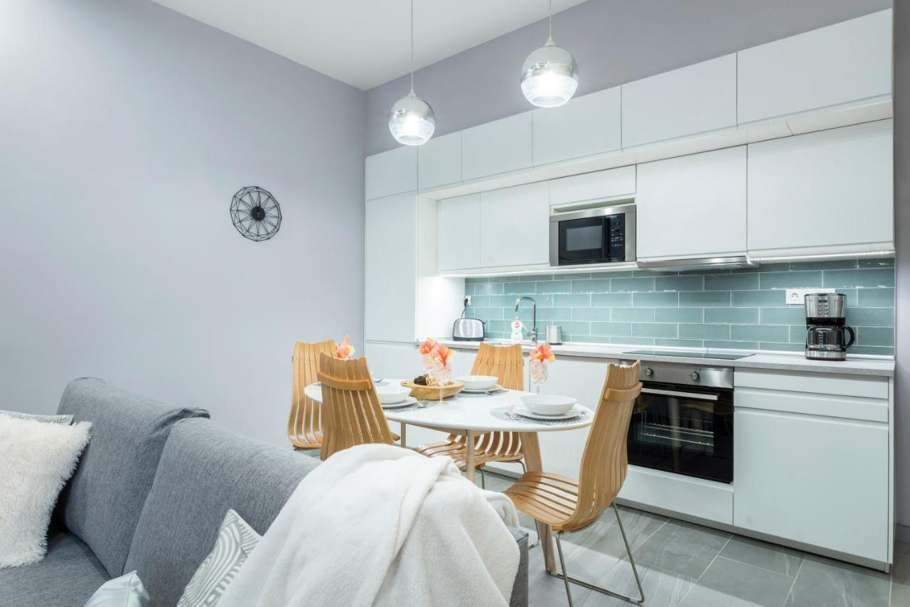 Modern 2 Bedroom Apartment With Free Airport Transfer Budapesta Exterior foto